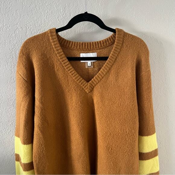 Current/Elliott The 79 V-Neck Tunic Sweater in Brown Sugar - Picture 4 of 10